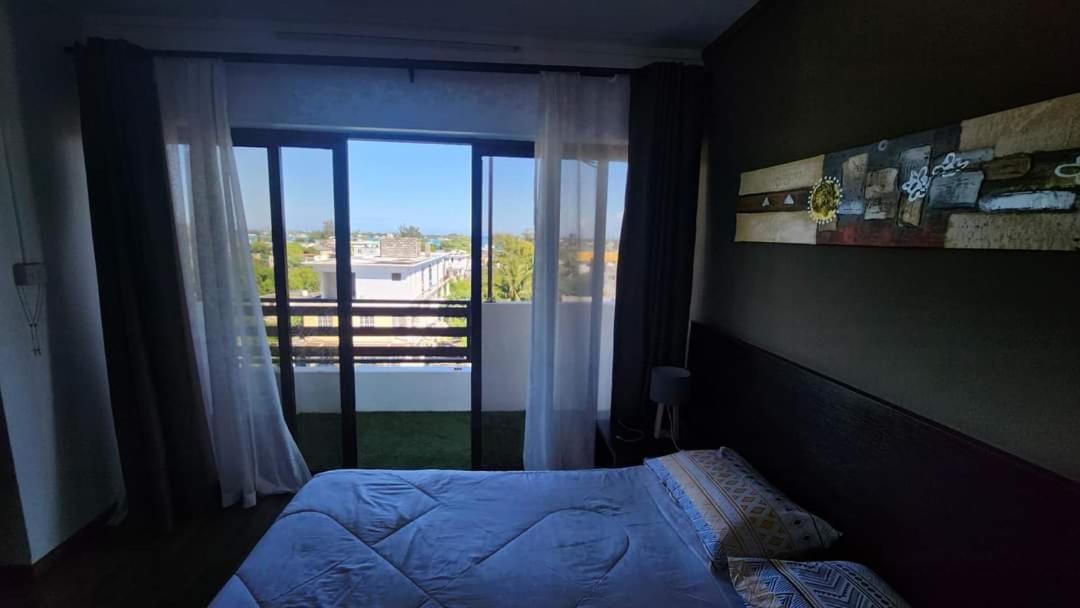 Le Binome Aparthotel Grand Baie Exterior foto