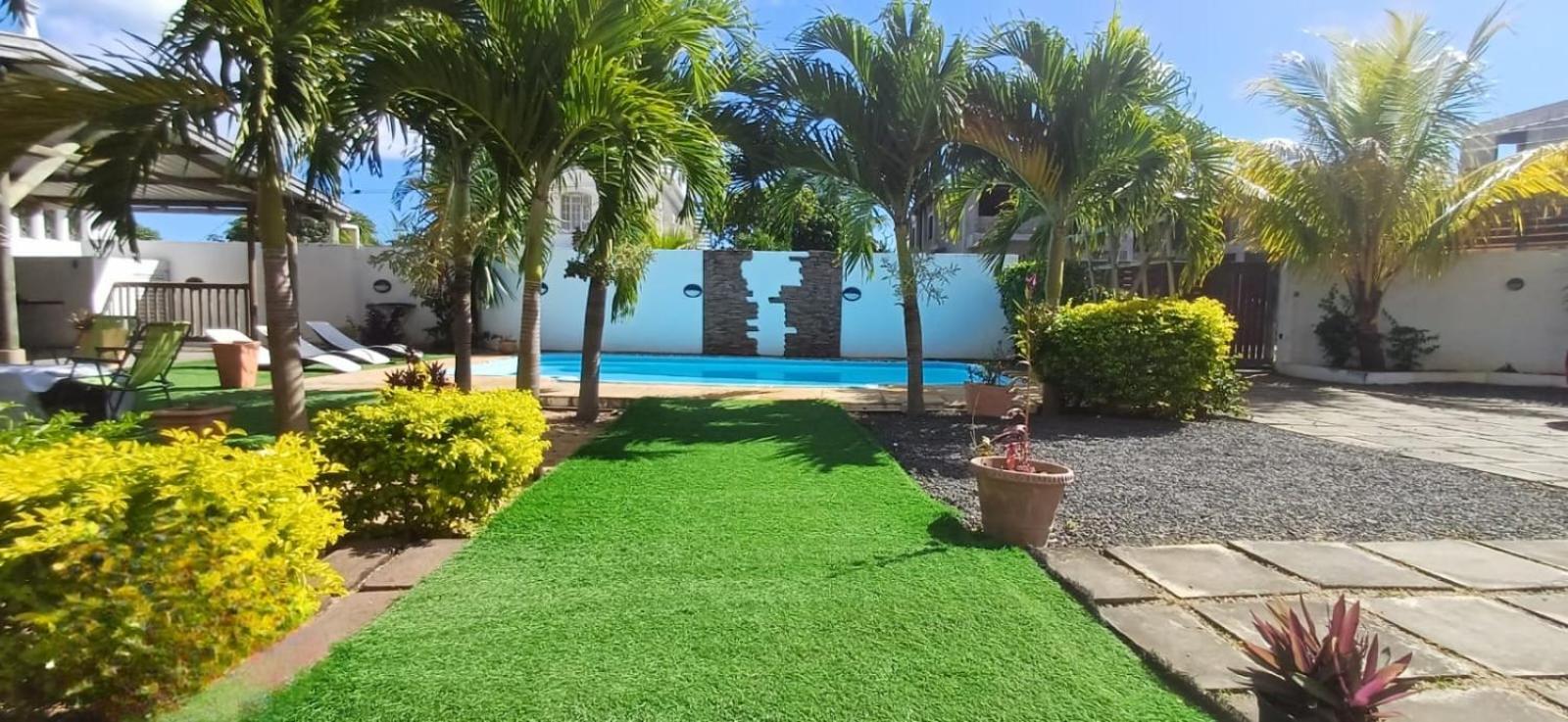 Le Binome Aparthotel Grand Baie Exterior foto